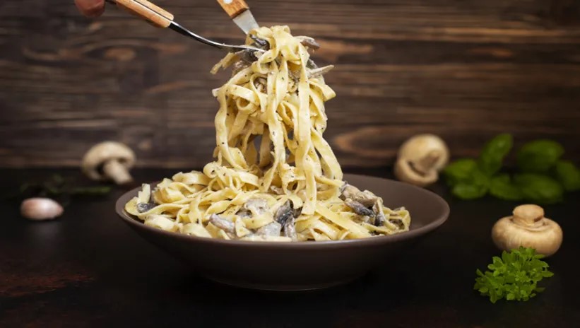 Fettuccine Alfredo